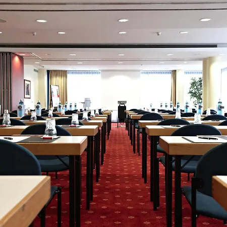 Intercityhotel Hotell