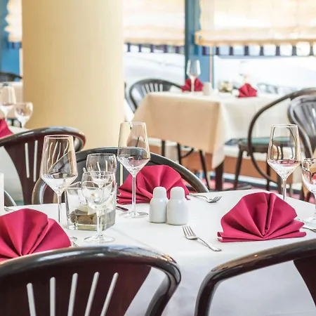 Intercityhotel Hotel 4*