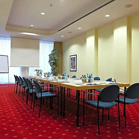 Intercityhotel Hotel