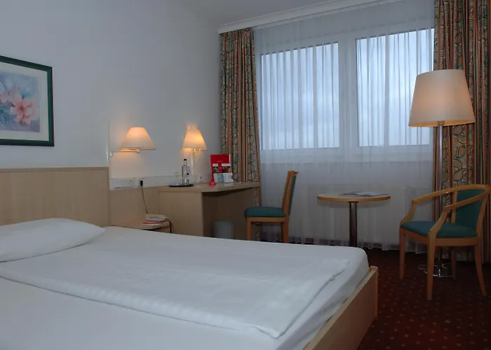 Intercityhotel Hotel 4*