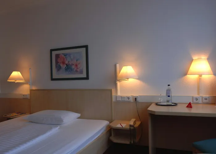 Intercityhotel Hotel 4*