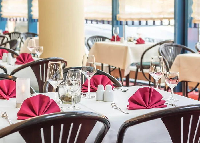 Intercityhotel Hotell 4*