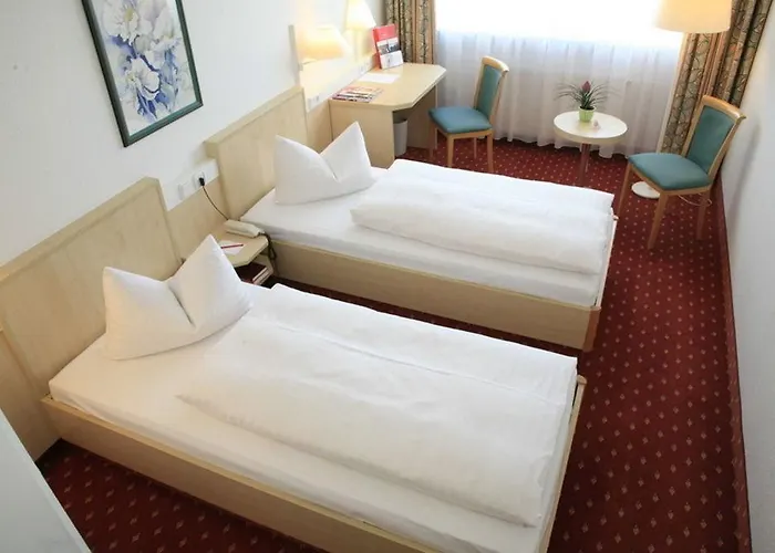 Intercityhotel Hotell 4*