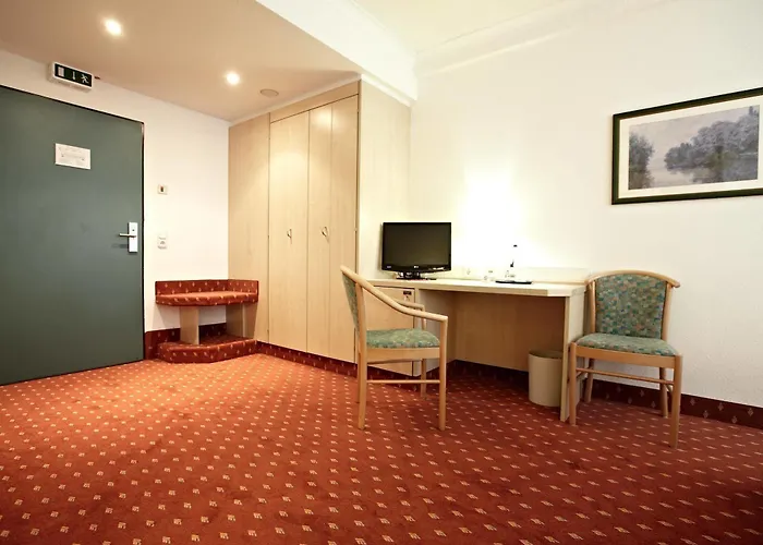 Intercityhotel מלון 4*